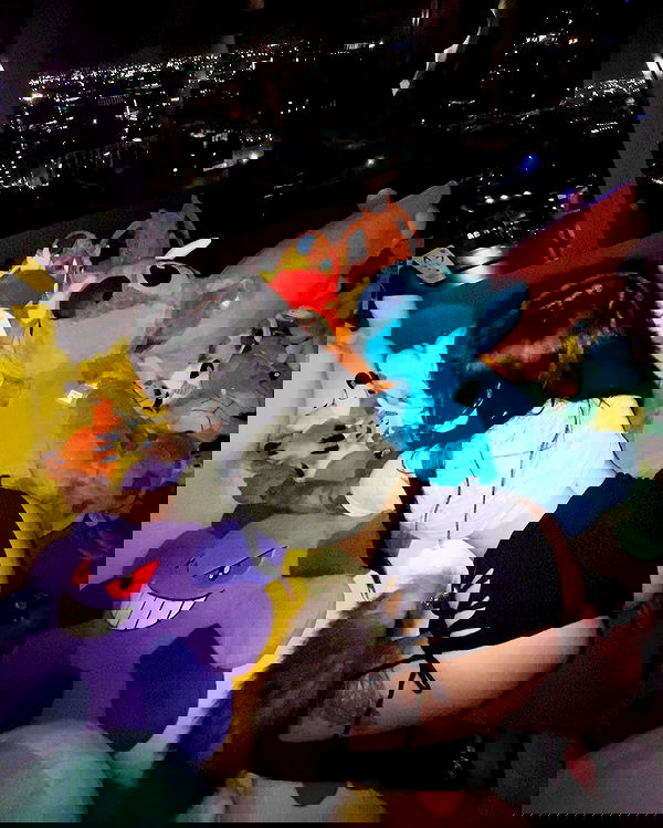 zommmbri image ~ Altpins