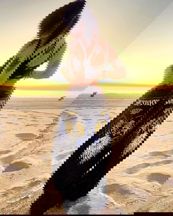 zommmbri image ~ Altpins