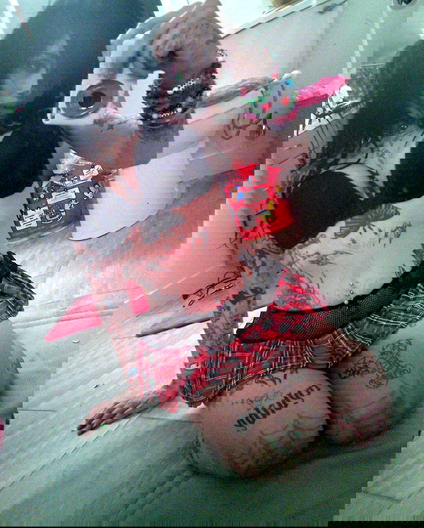 zommmbri image ~ Altpins