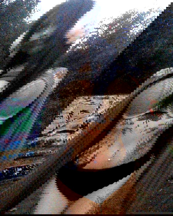 zommmbri image ~ Altpins