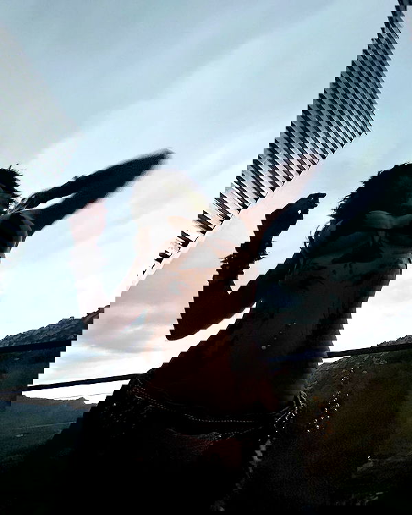 zommmbri image ~ Altpins