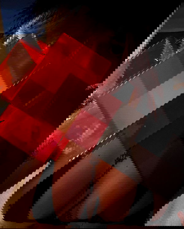 zommmbri image ~ Altpins