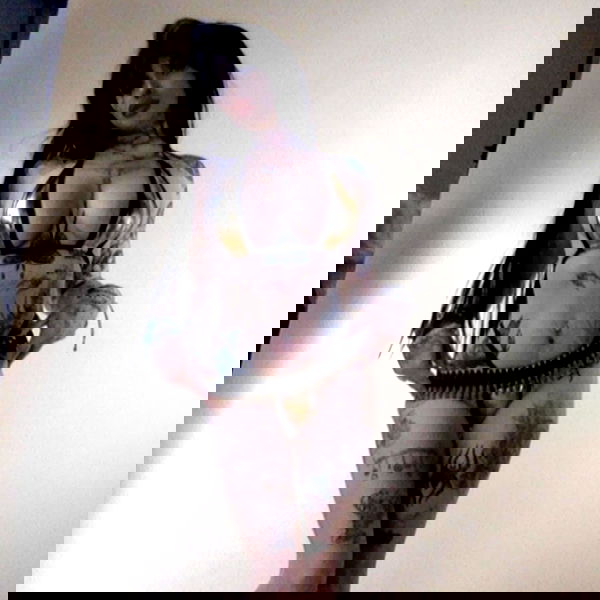 zommmbri image ~ Altpins