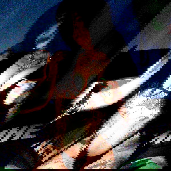 zommmbri image ~ Altpins