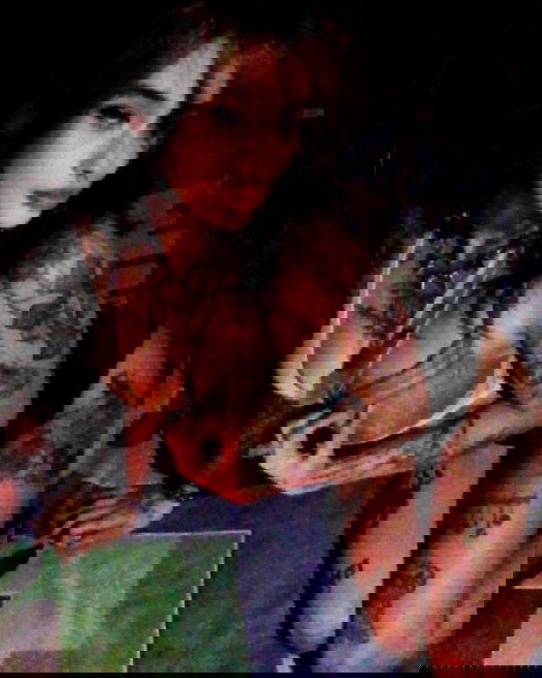 zommmbri image ~ Altpins