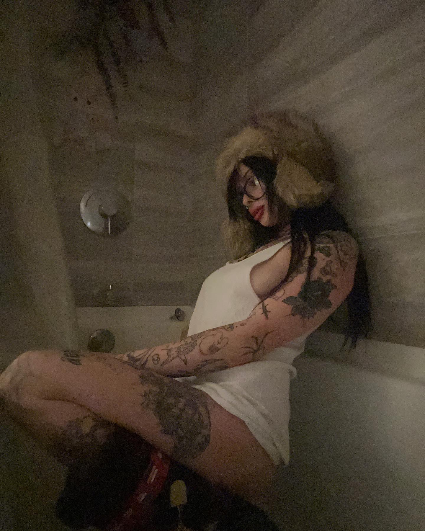 zommmbri instagram image archive image