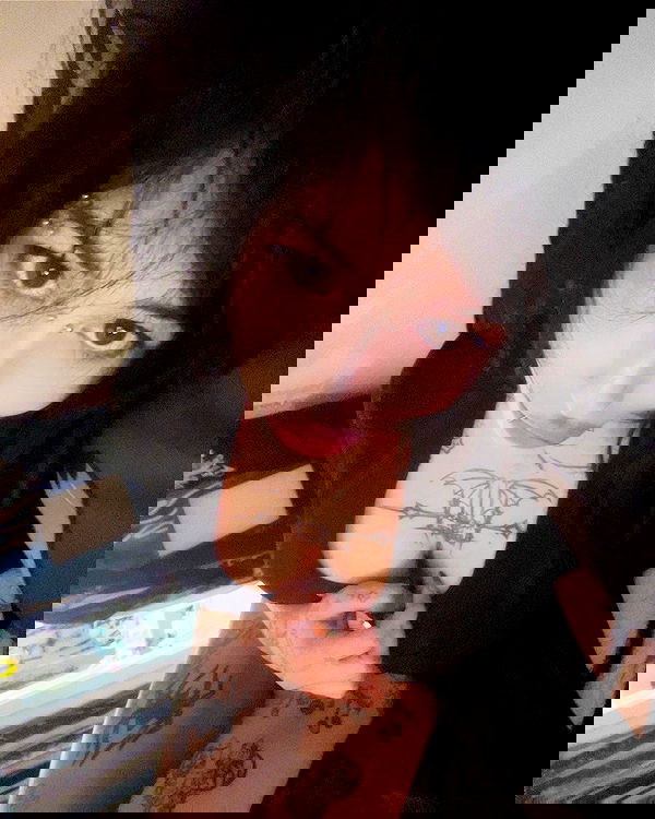 zommmbri image ~ Altpins