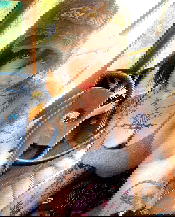 zommmbri image ~ Altpins