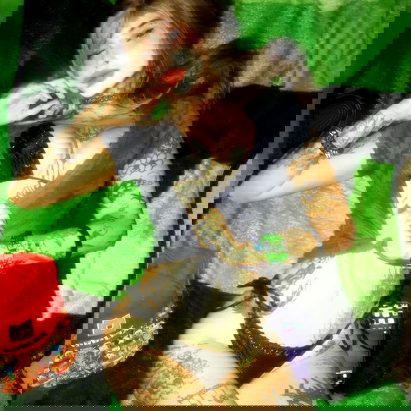 zommmbri image ~ Altpins