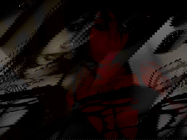 zommmbri image ~ Altpins