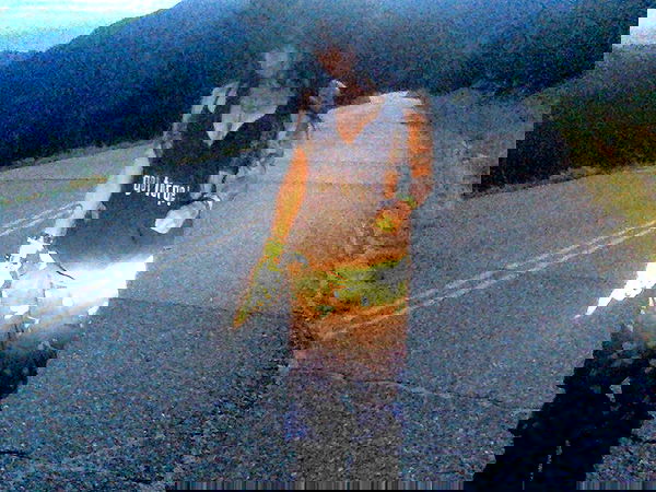 zommmbri image ~ Altpins