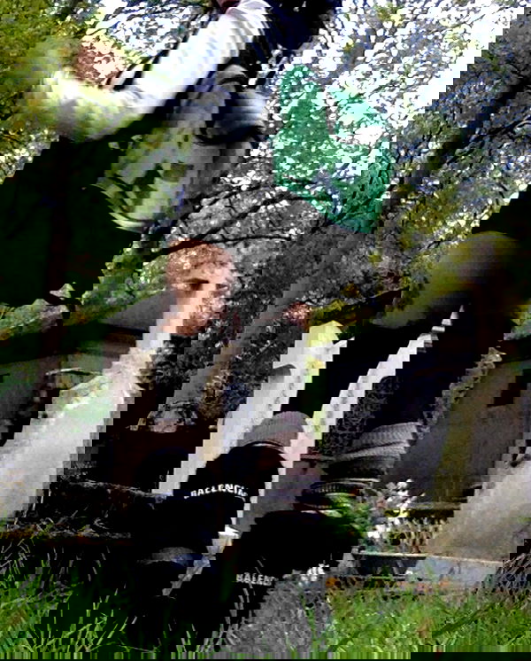 zommmbri image ~ Altpins