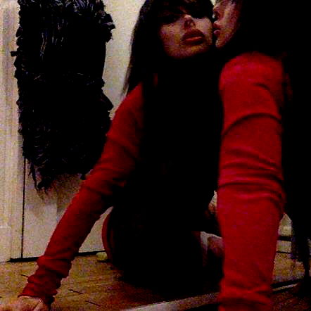 zommmbri image ~ Altpins