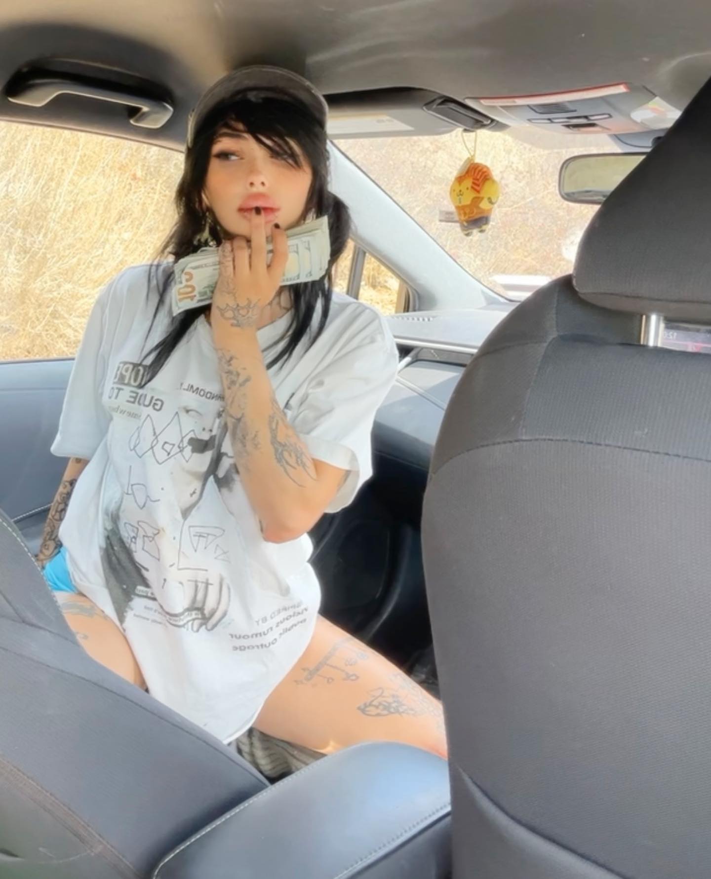 zommmbri instagram image archive image