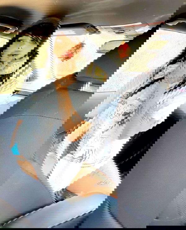 zommmbri image ~ Altpins