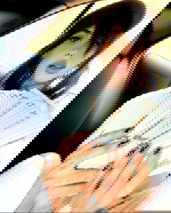 zommmbri image ~ Altpins