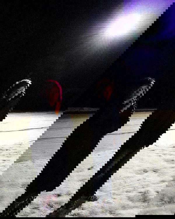 zommmbri image ~ Altpins