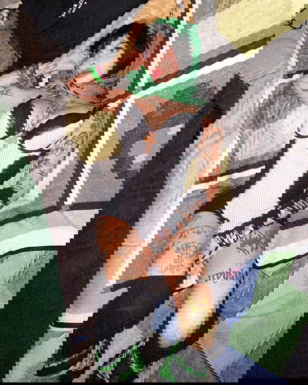 zommmbri image ~ Altpins