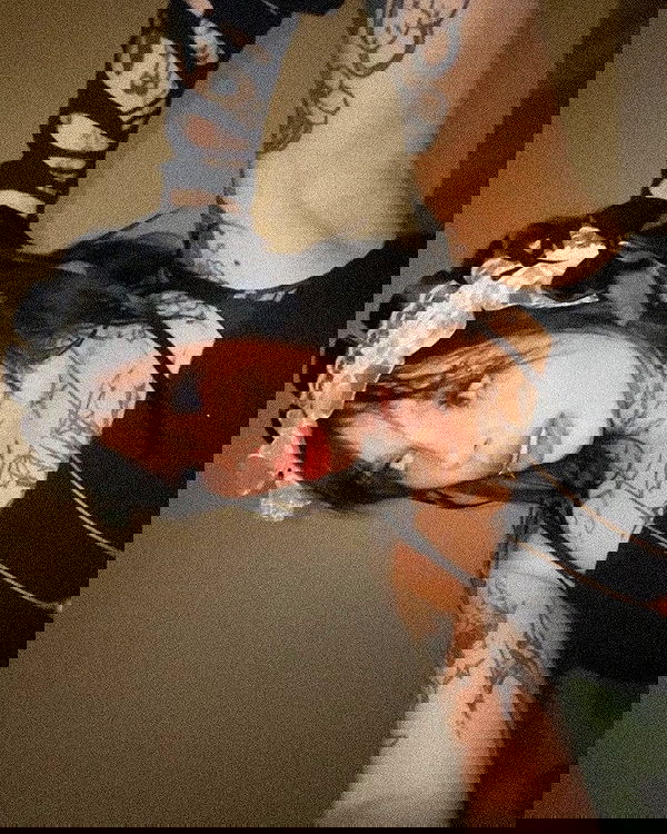 zommmbri image ~ Altpins