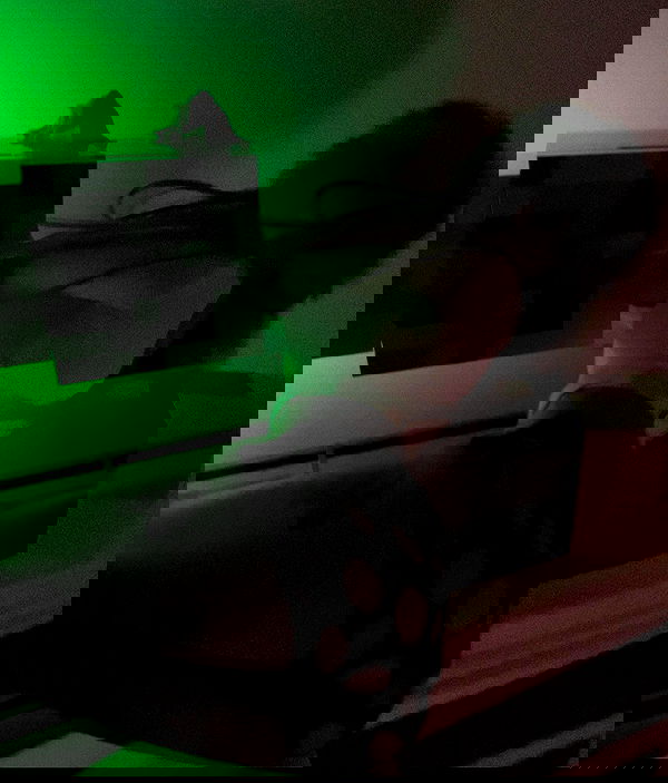 zommmbri image ~ Altpins