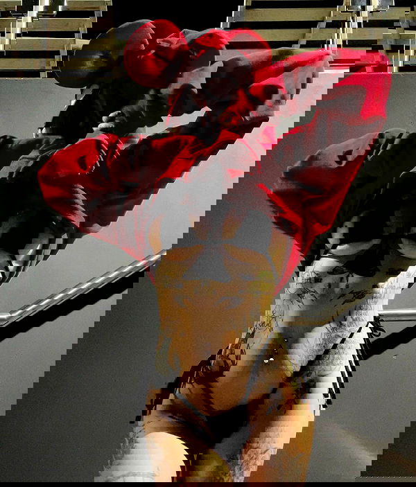 zommmbri image ~ Altpins