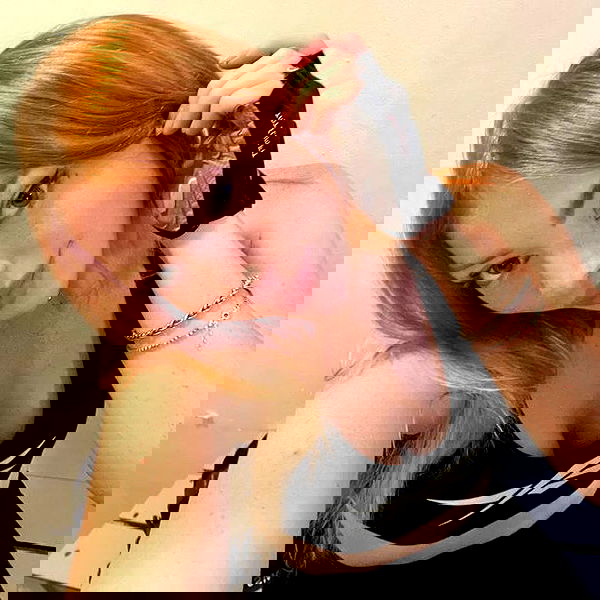 eveliniya eveliniya archive image