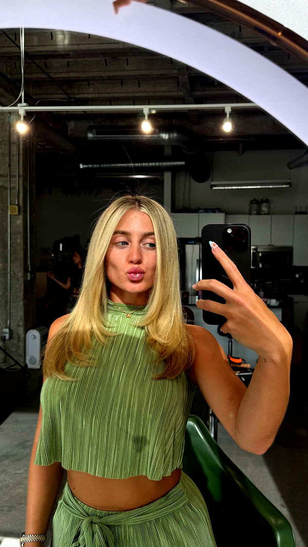 abbyy.irl image ~ Altpins