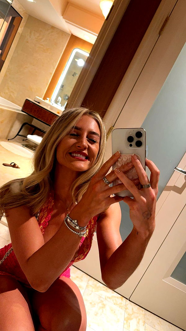 abbyy.irl image ~ Altpins