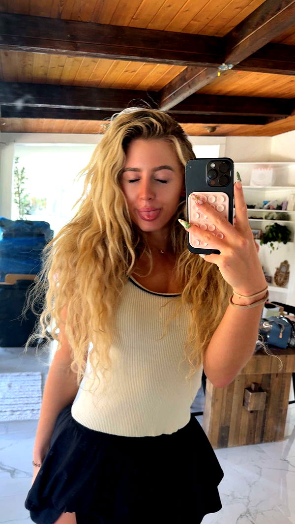 abbyy.irl image ~ Altpins