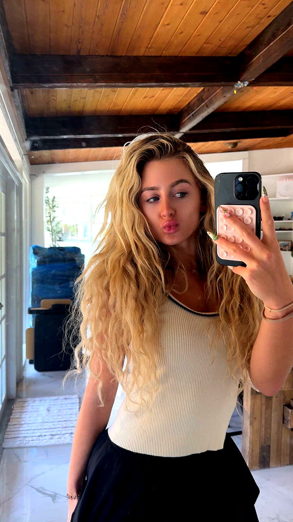 abbyy.irl image ~ Altpins