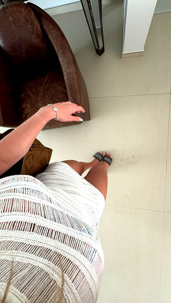 abbyy.irl image ~ Altpins