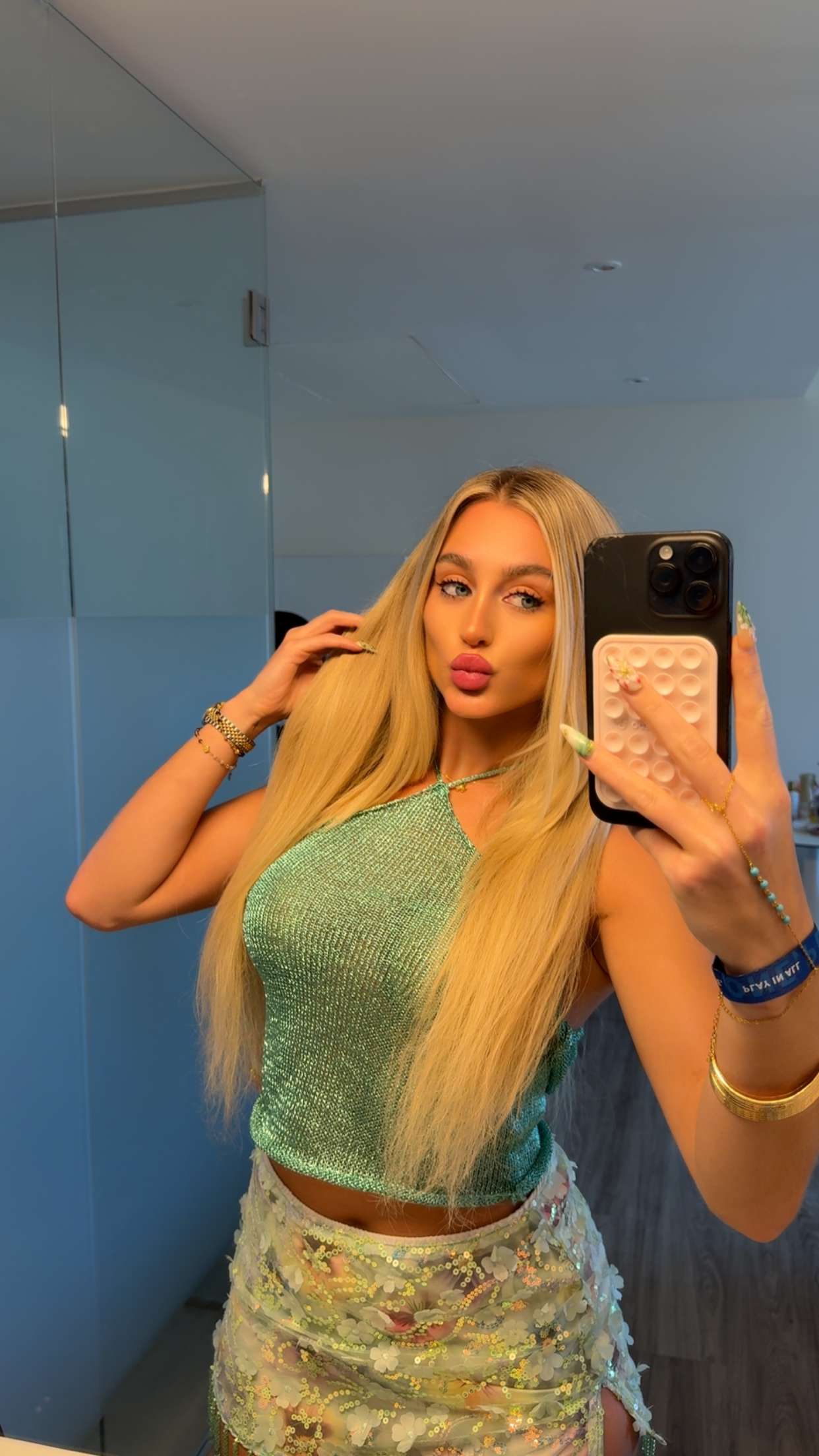 abbyy.irl snapchat image archive image