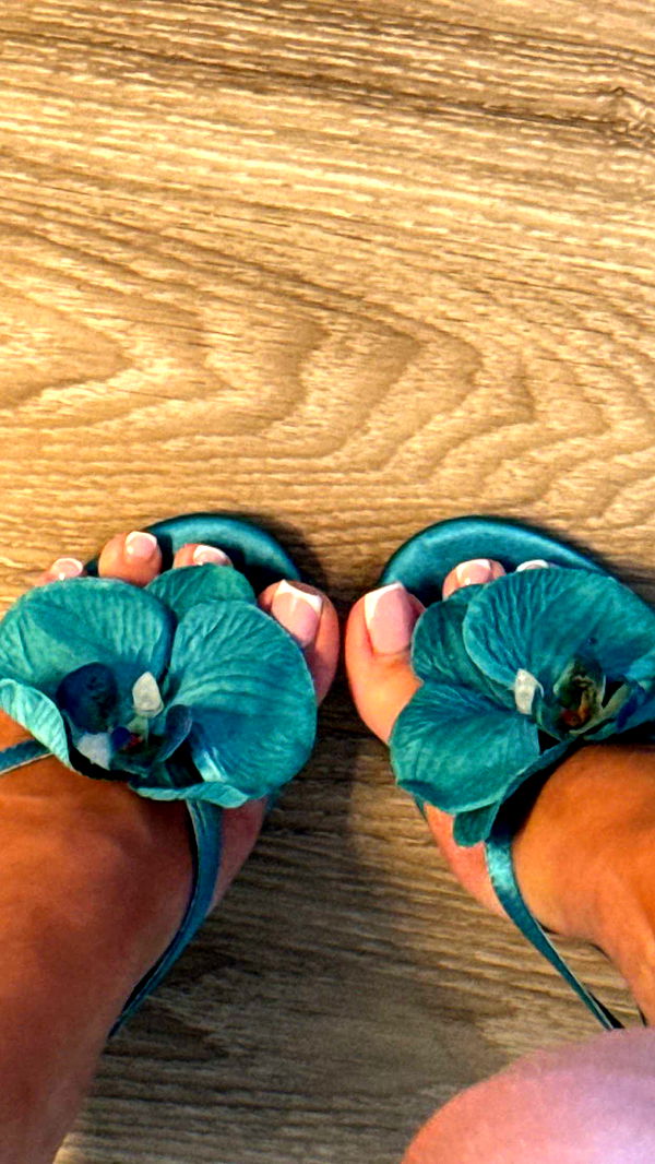 abbyy.irl image ~ Altpins