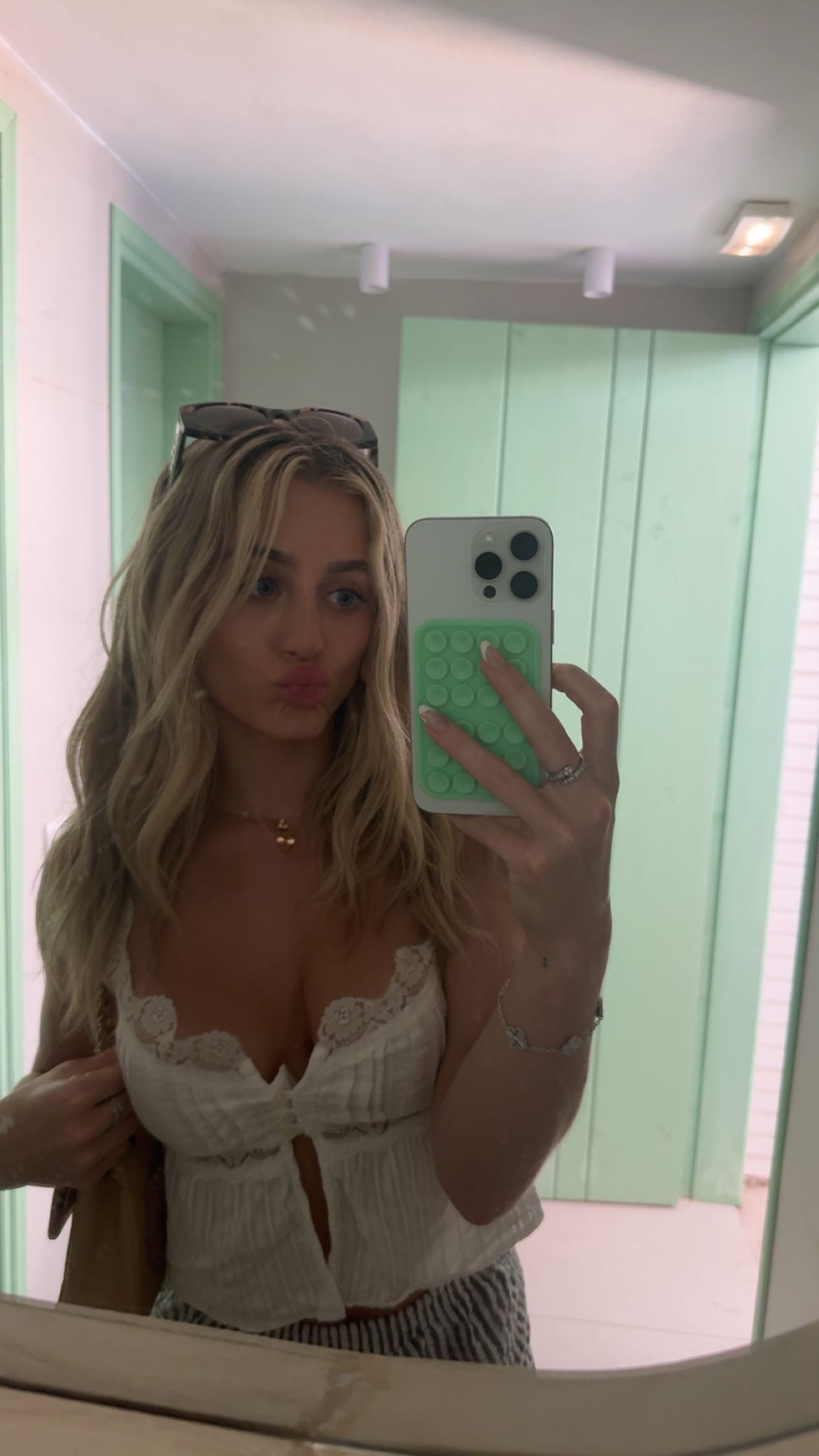 abbyy.irl snapchat image archive image