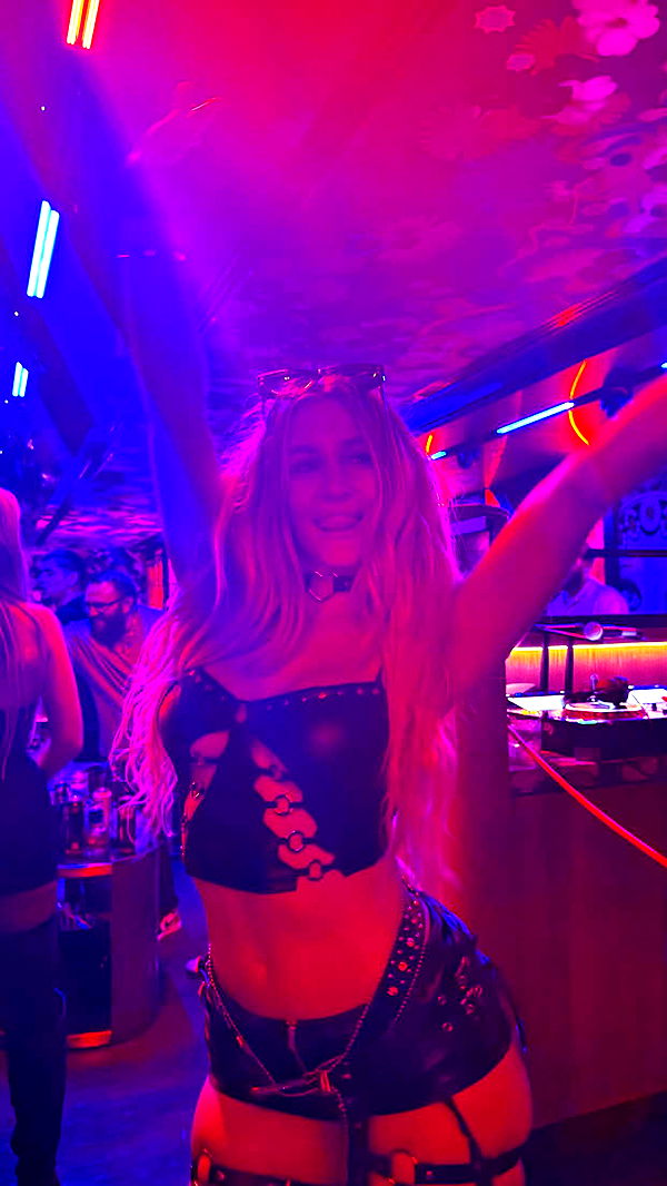 abbyy.irl image ~ Altpins