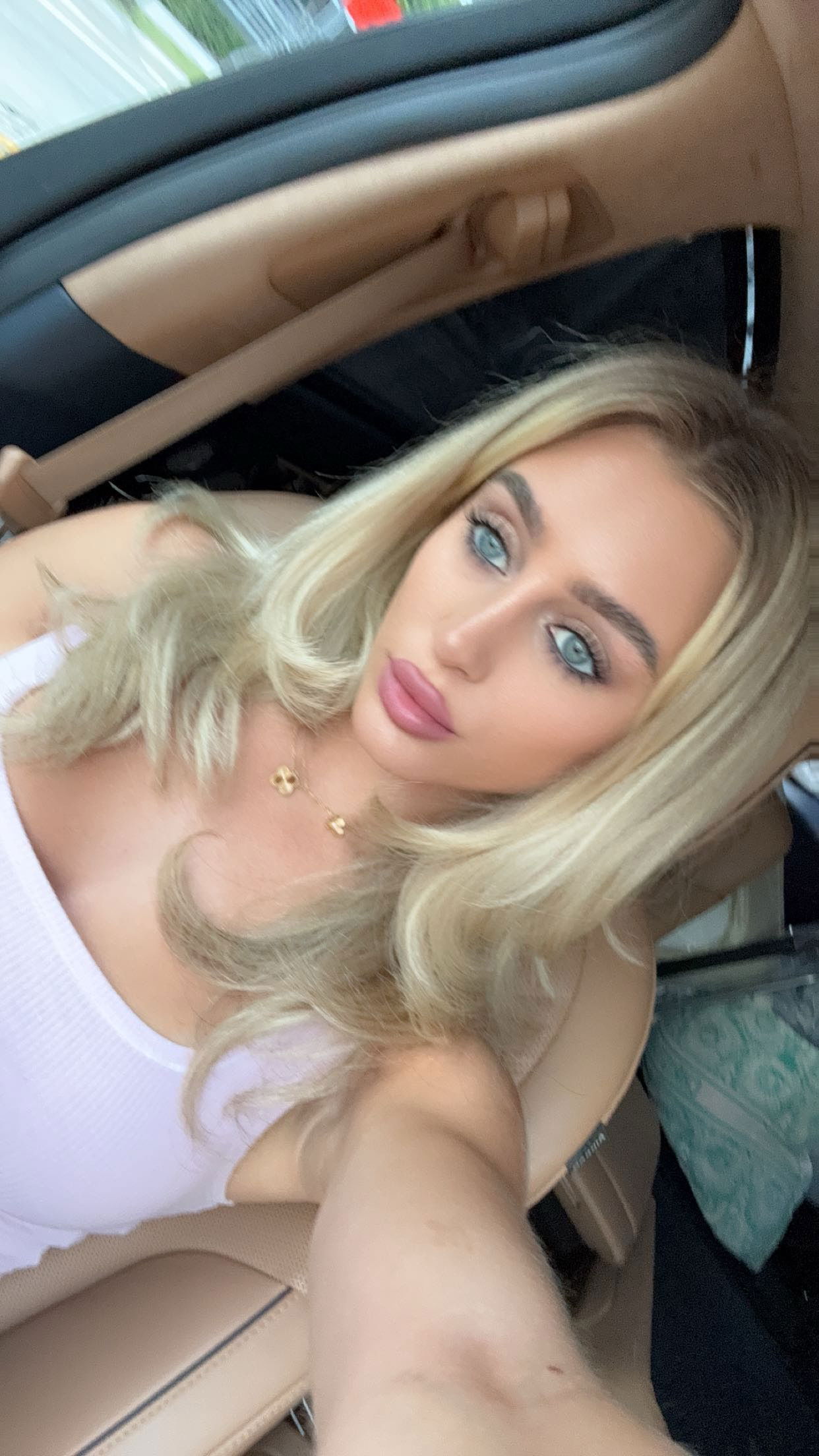 abbyy.irl snapchat image archive image