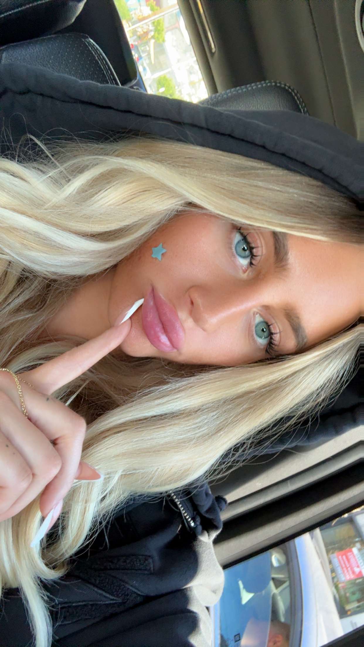 abbyy.irl snapchat image archive image