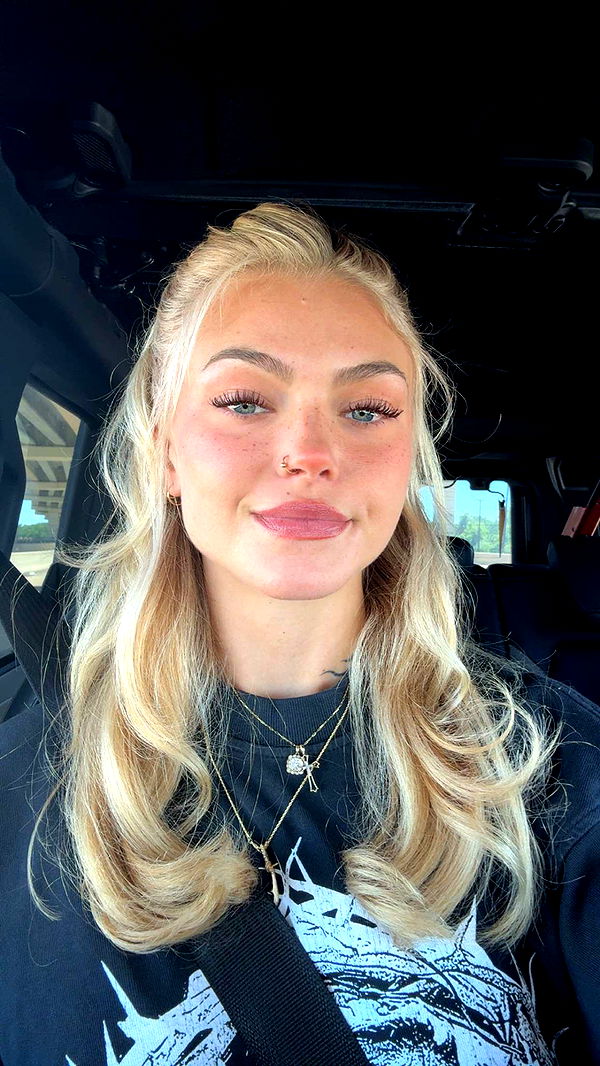 abigailwhhitee image ~ Altpins