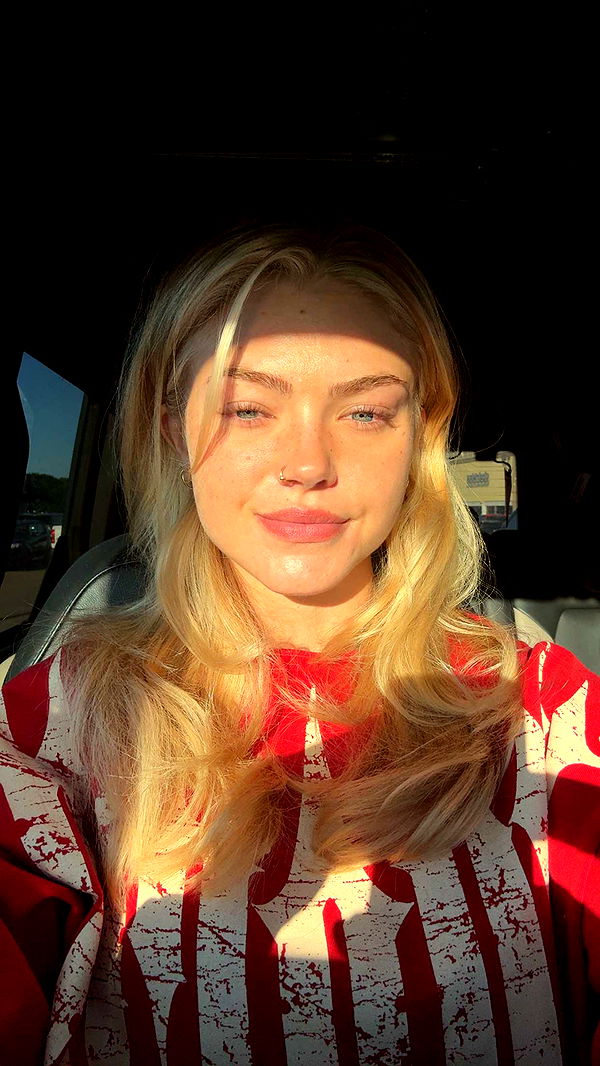 abigailwhhitee image ~ Altpins