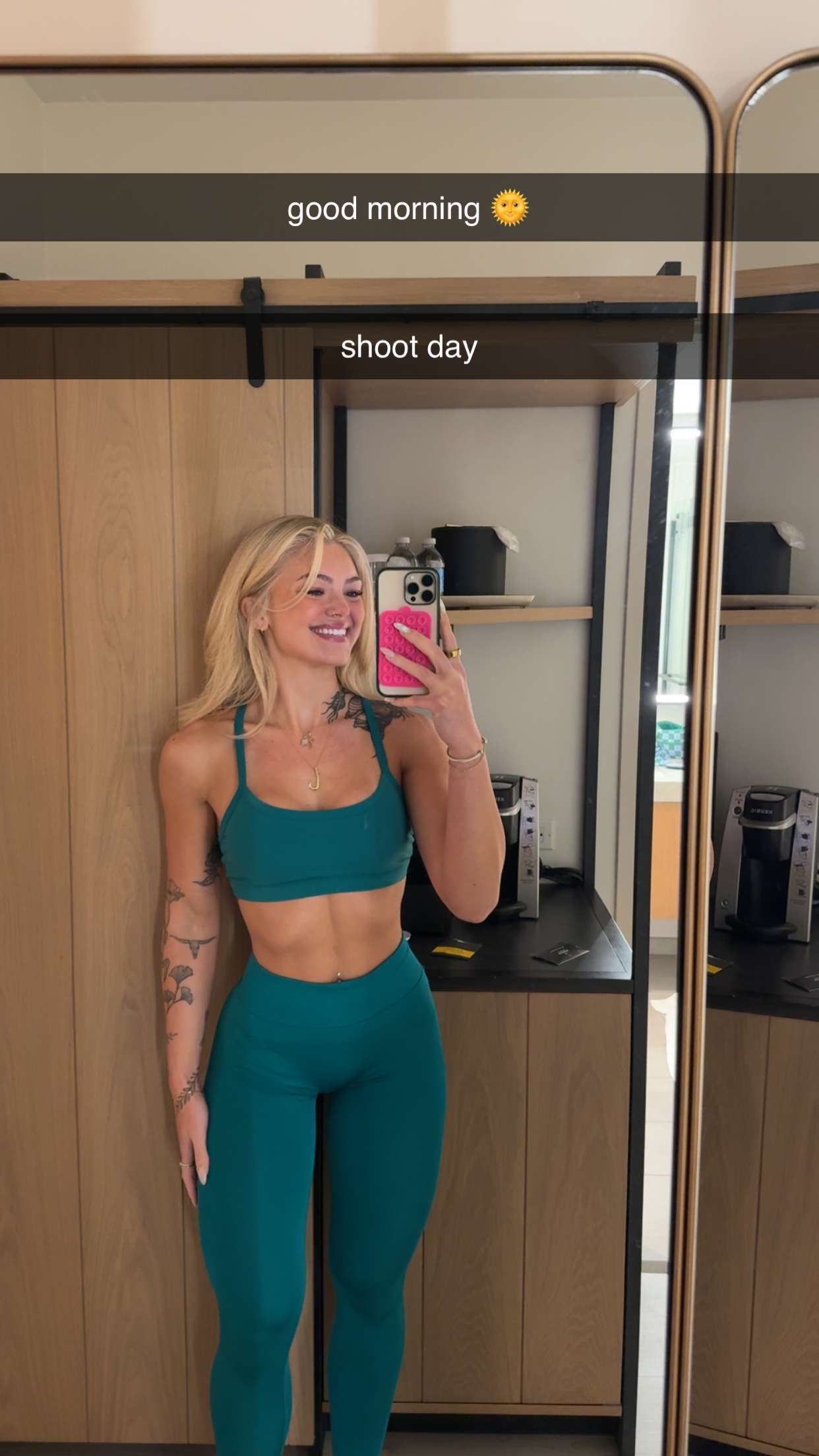 abigailwhhitee snapchat image archive image