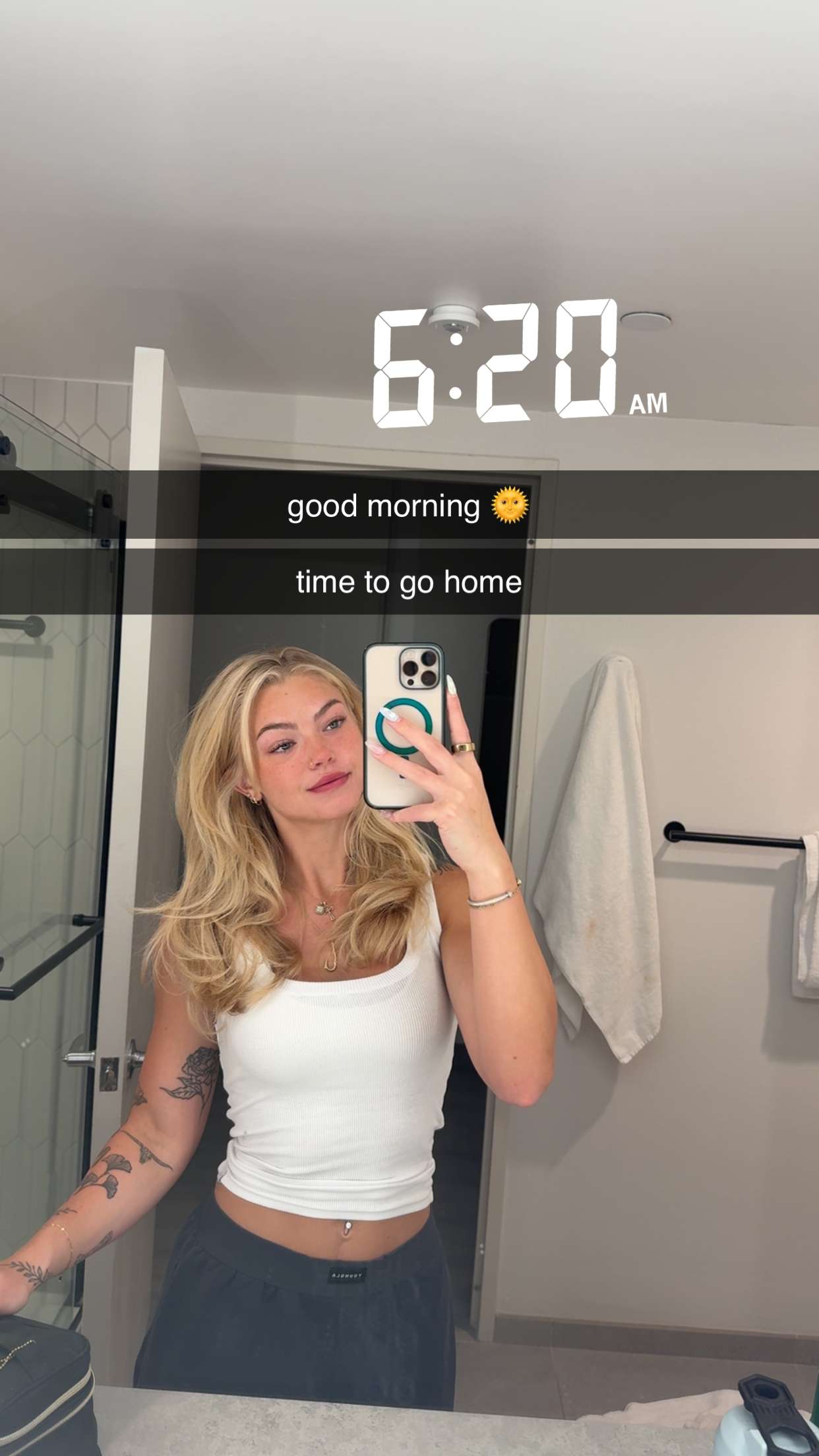 abigailwhhitee snapchat image archive image