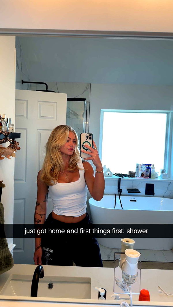 abigailwhhitee image ~ Altpins