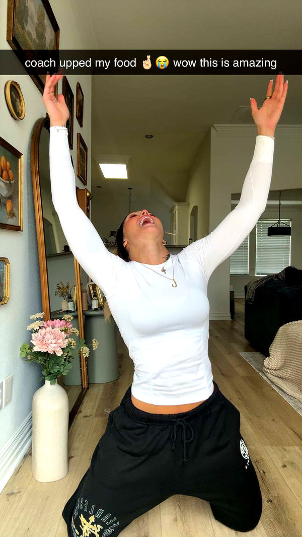 abigailwhhitee image ~ Altpins