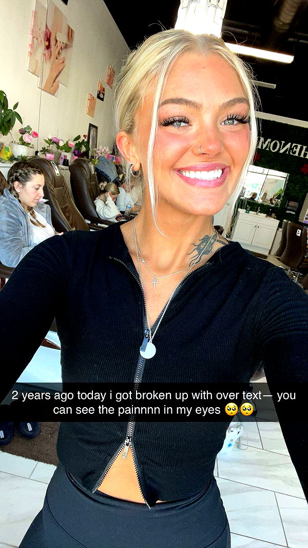 abigailwhhitee image ~ Altpins