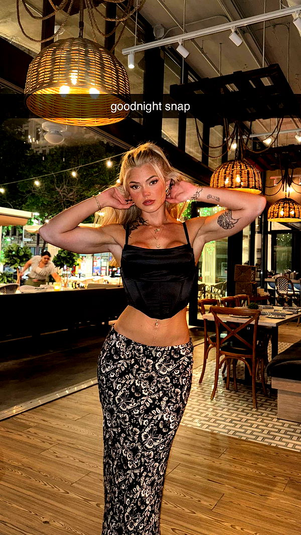 abigailwhhitee image ~ Altpins