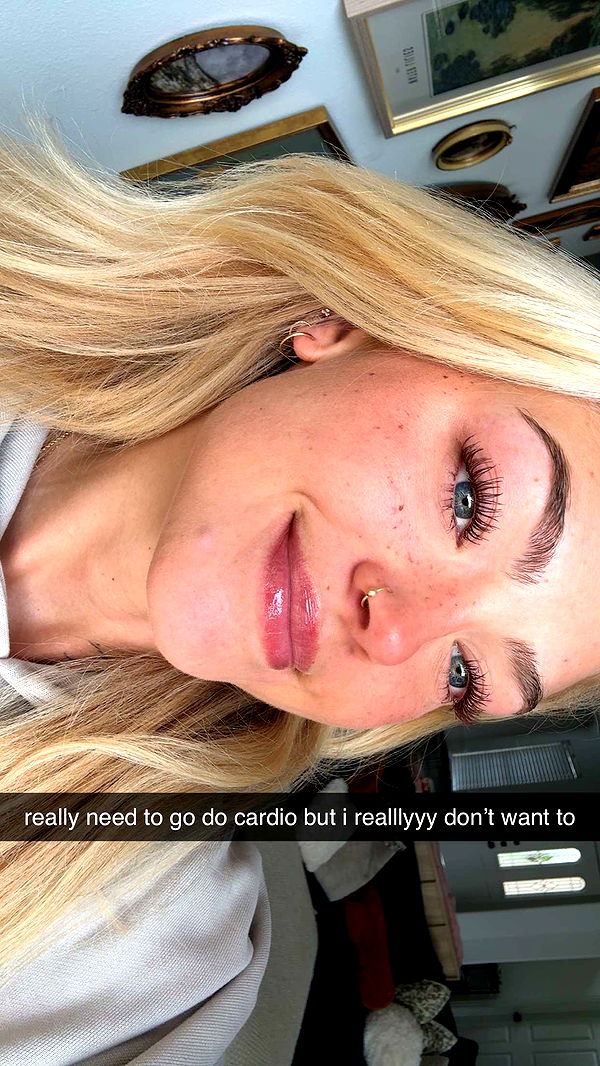 abigailwhhitee image ~ Altpins