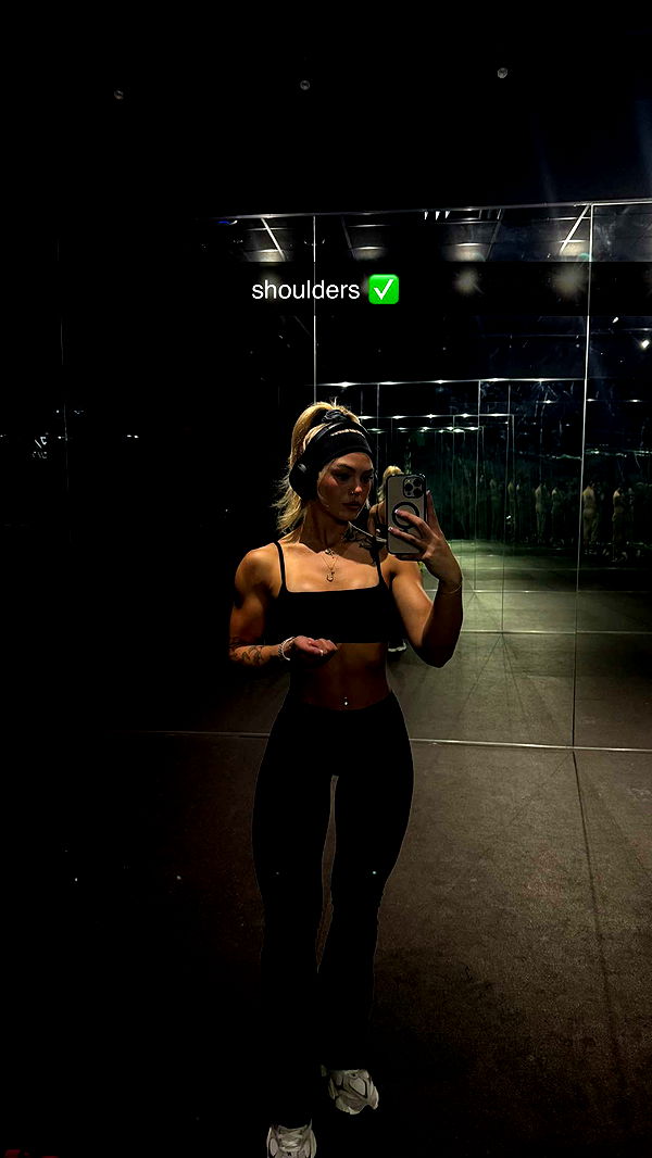 abigailwhhitee image ~ Altpins