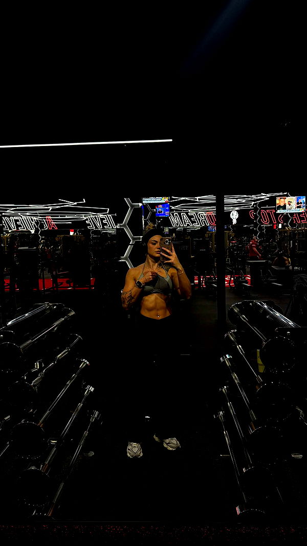 abigailwhhitee image ~ Altpins