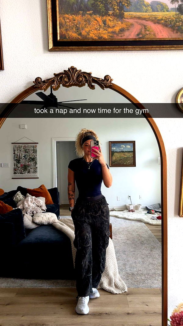 abigailwhhitee image ~ Altpins