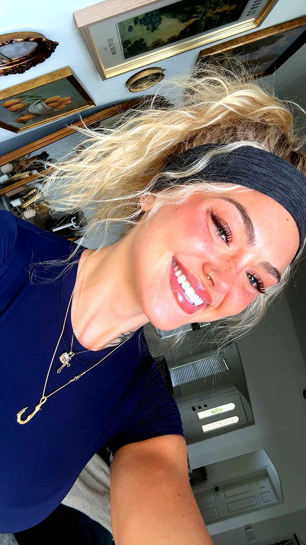 abigailwhhitee image ~ Altpins